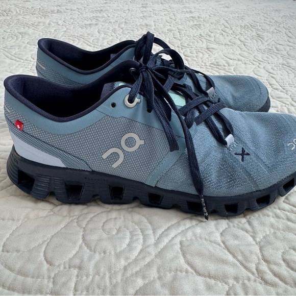 Cloud X women’s sneakers. size 7 - Picture 3 of 7